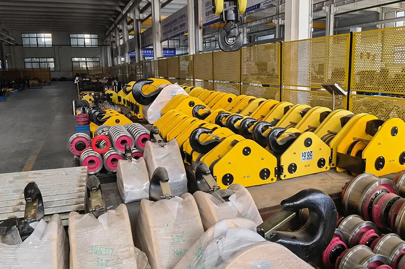 Overhead Crane vs Gantry Crane: Which One Is Right for Your Facility?
